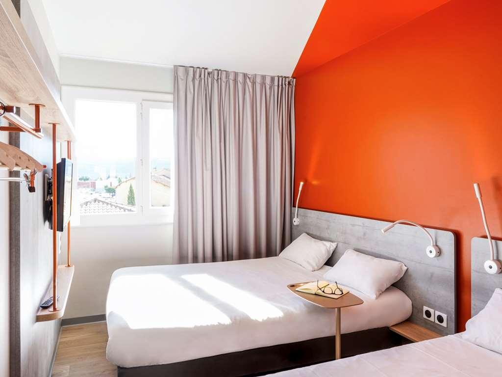 Ibis Budget Aubenas Zimmer foto